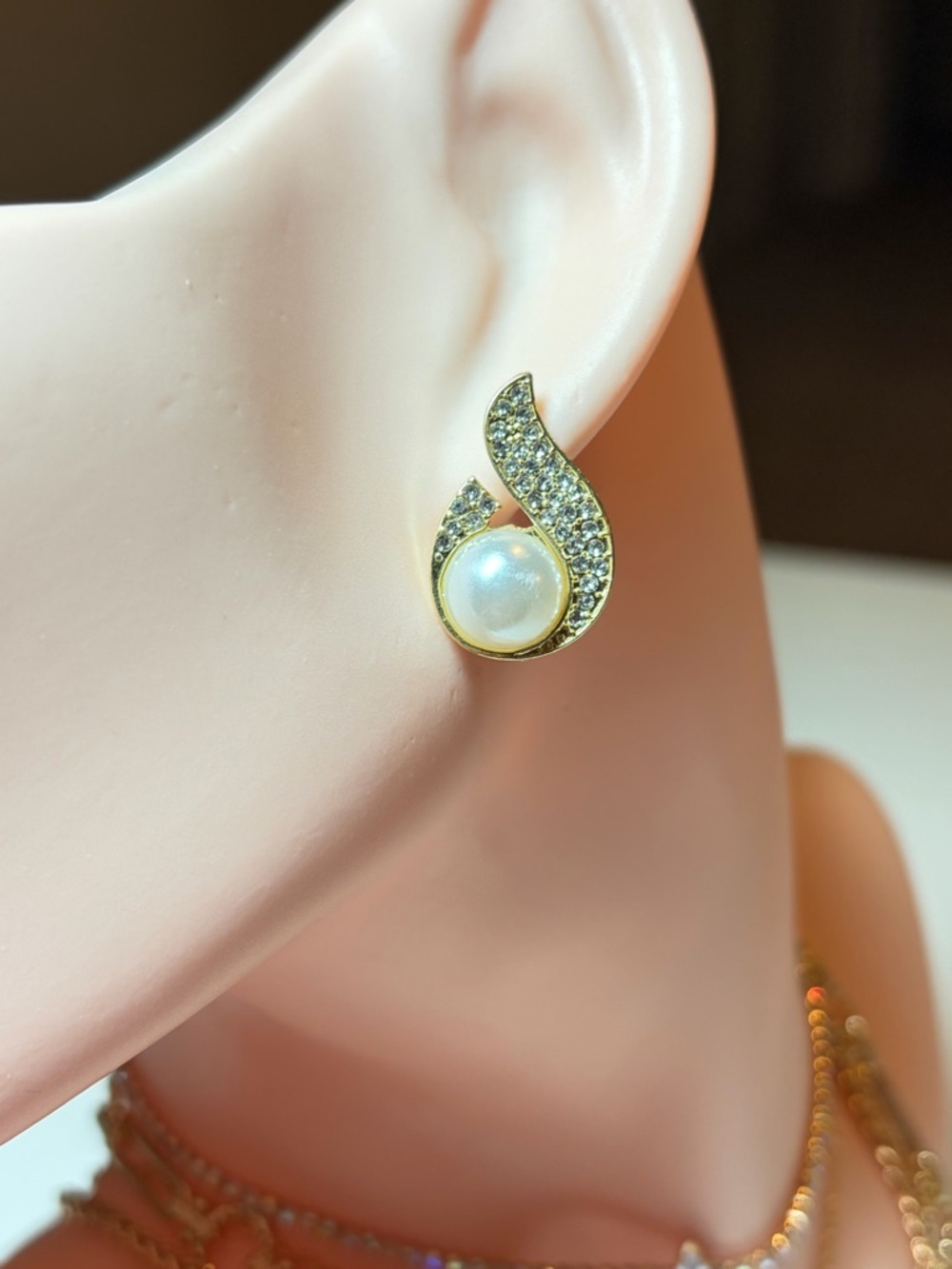 Gold Pearl Stud Swirl Earrings. - Picture 3 of 7